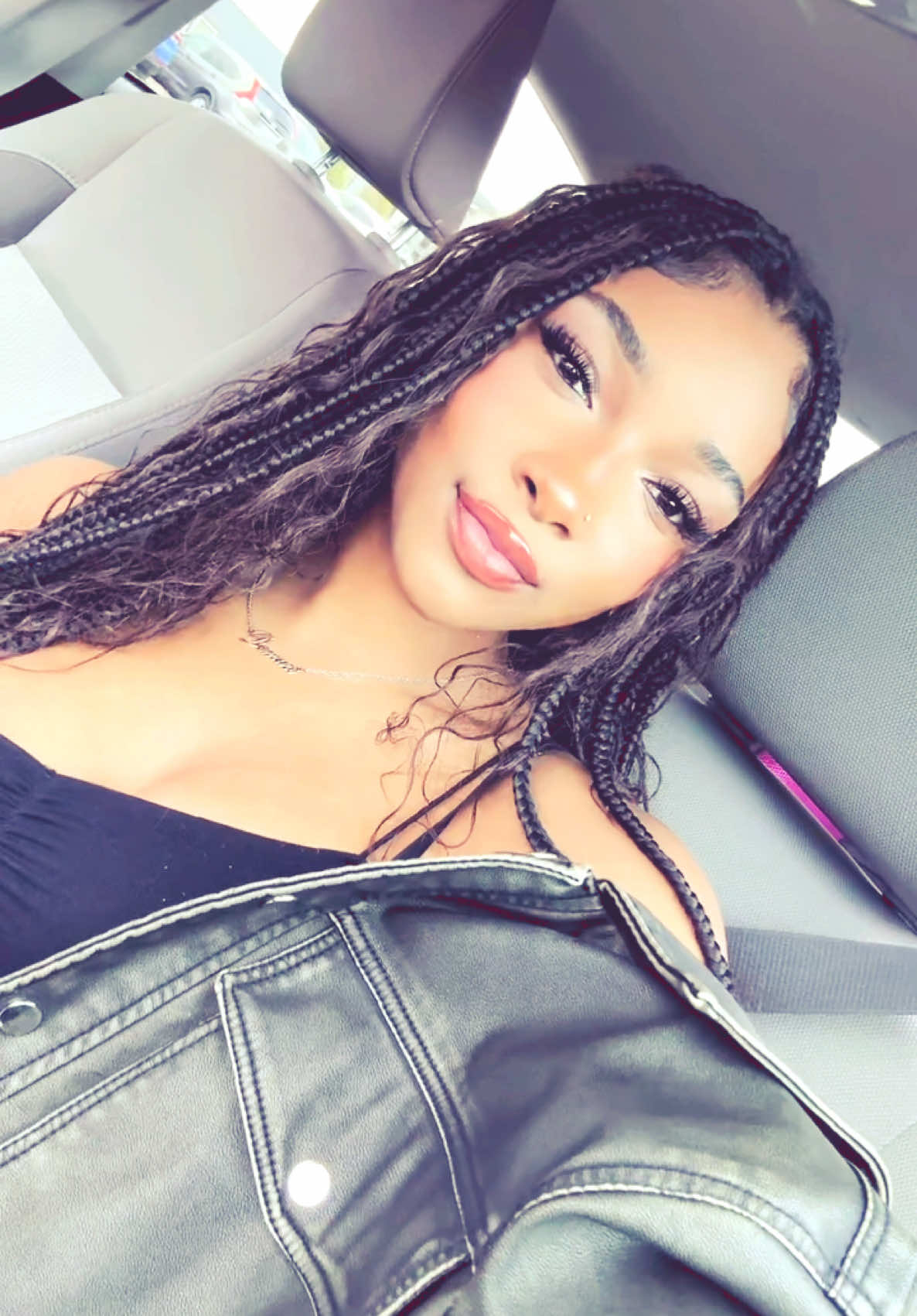 @.KAMIYAA<3 || THE MUA 🥰❤️