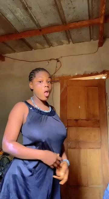 @AFROSEXXY