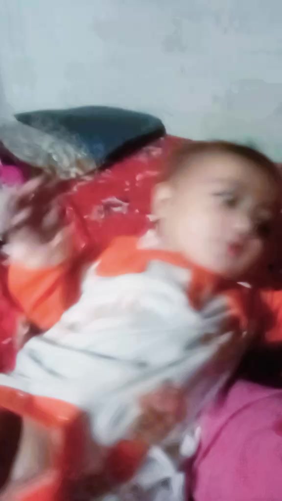 @pyari bacchi