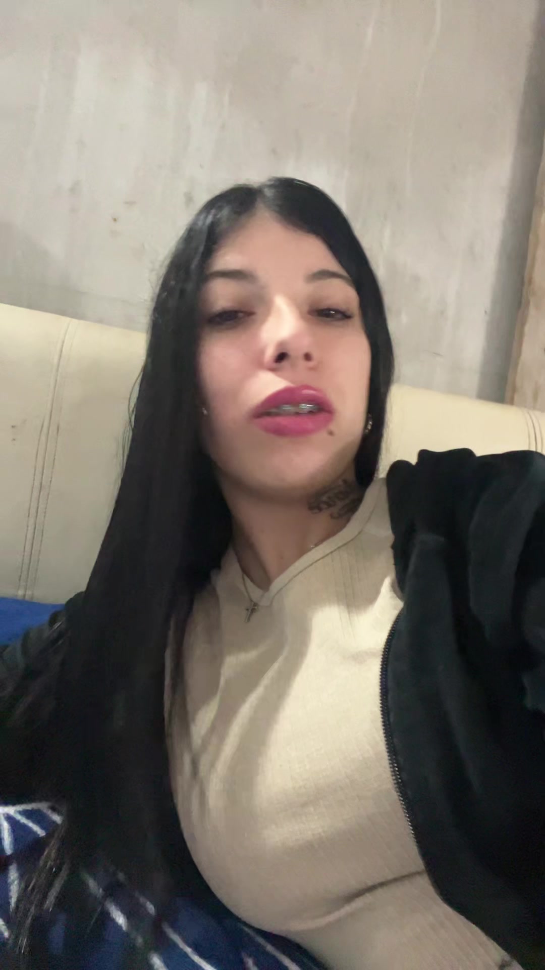 @Abril Martínez✝️📿