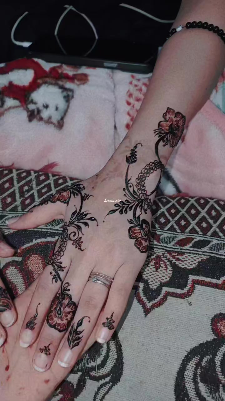 @henna art💮