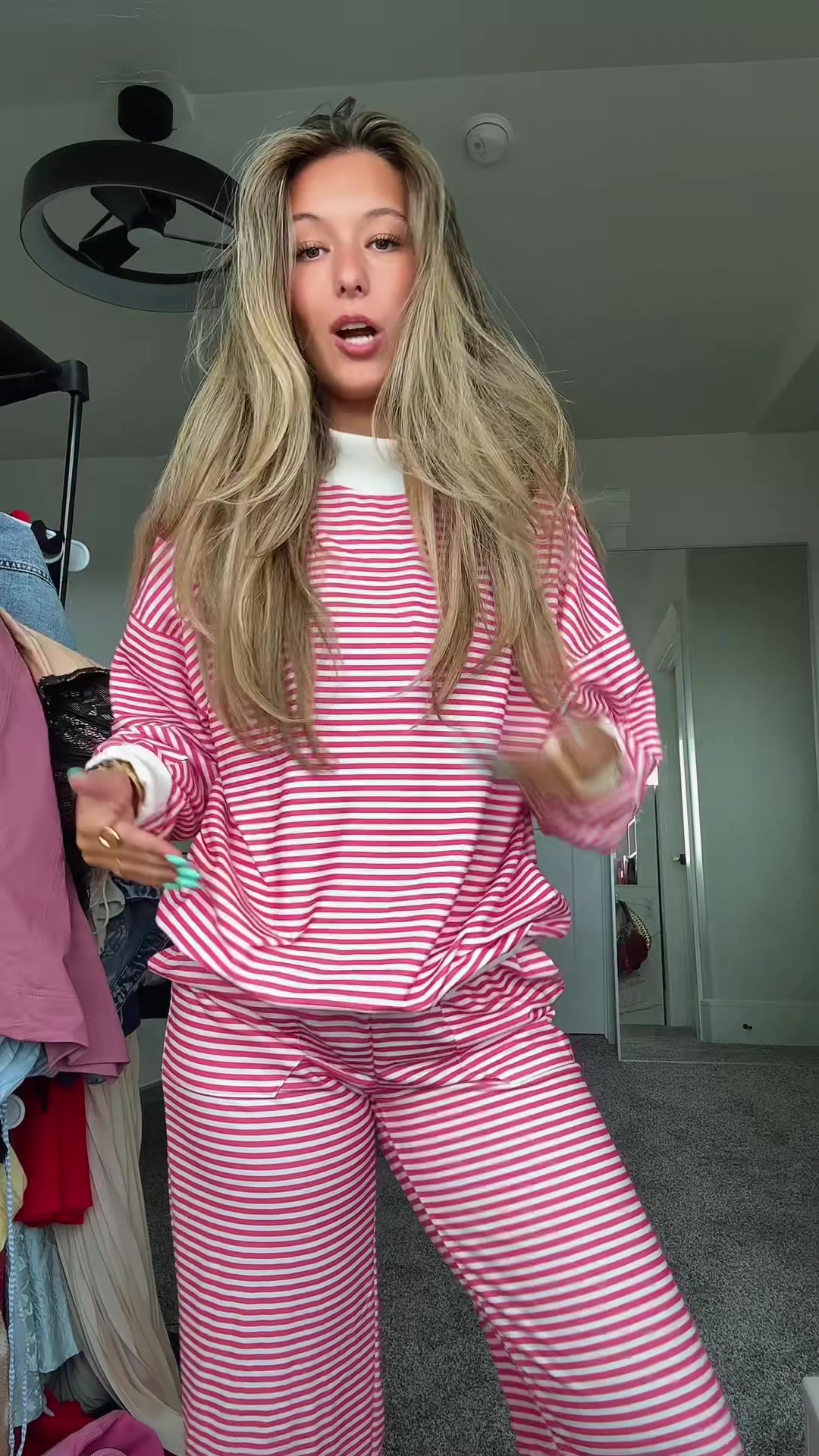 @makennaaa ๐