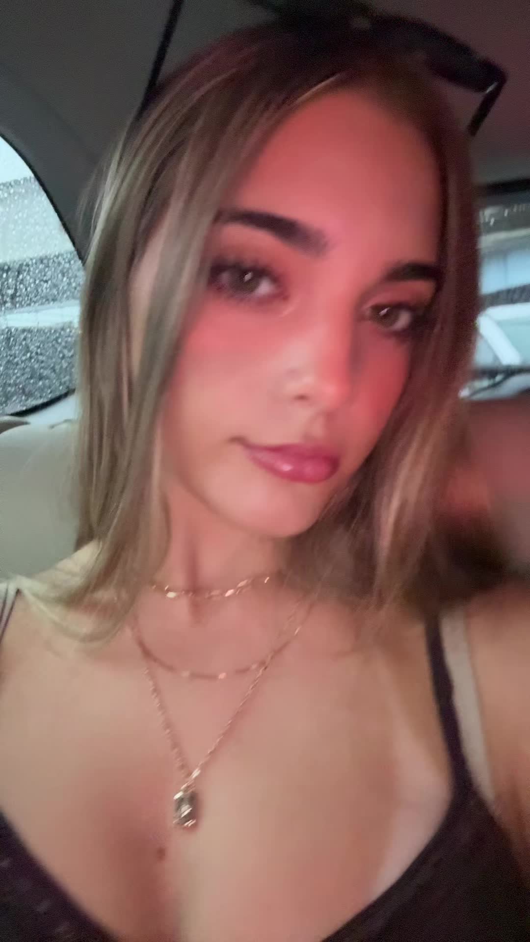 @Ella