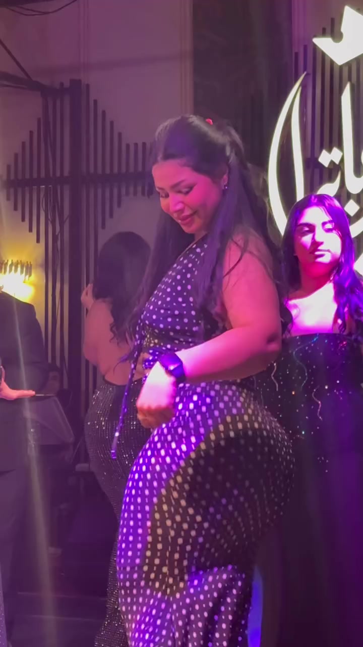 @فاطمه غيثار رومانسيه