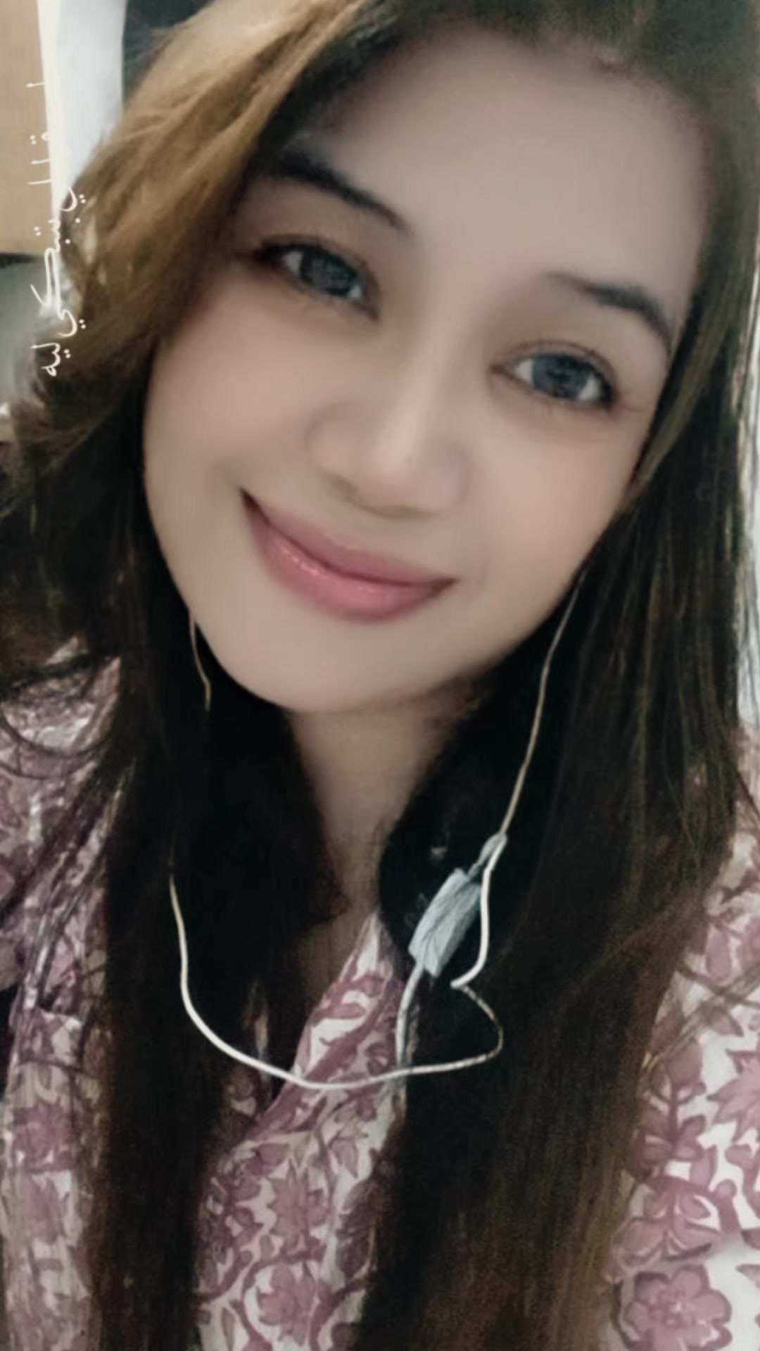 @Nia Rakhe Tumko