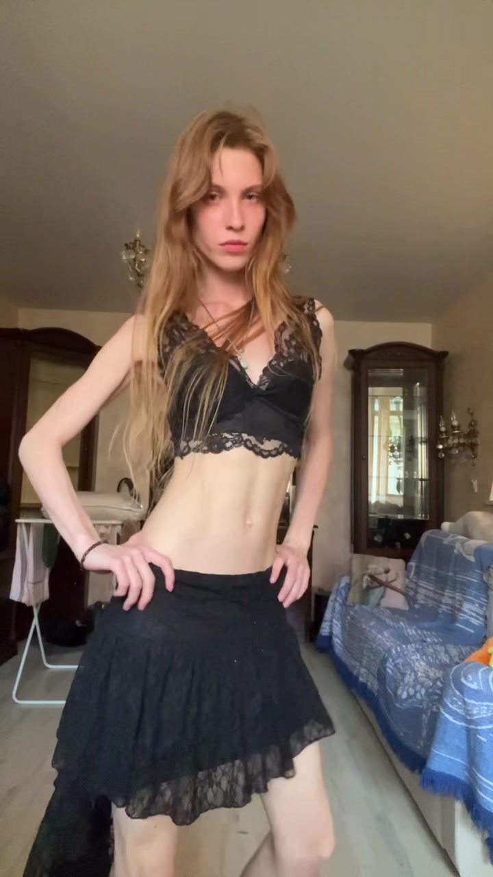 @⟡