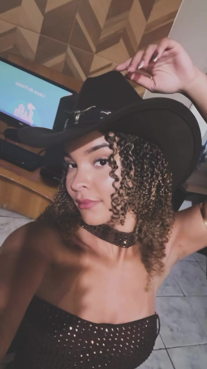 @Quelzinha