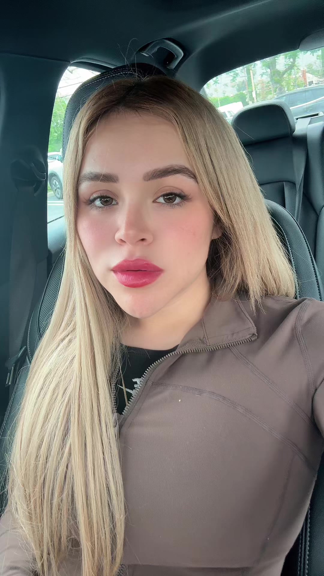 @soybellaangel