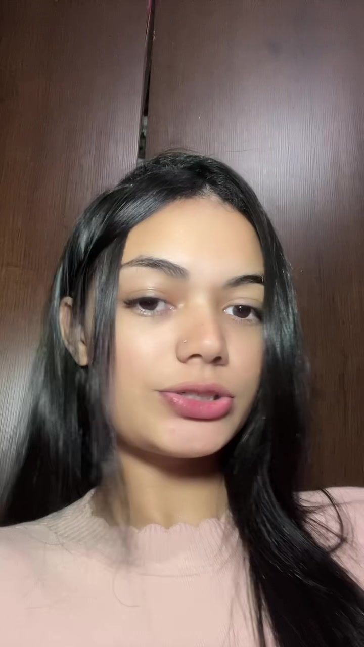 @Anna Laura