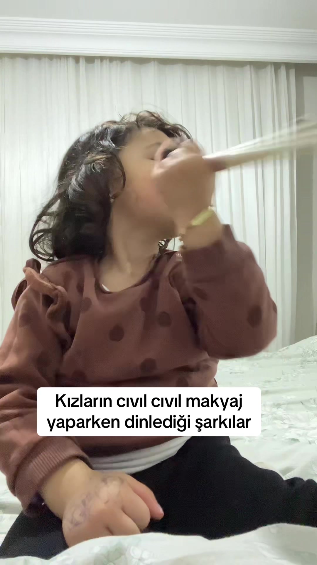 @Ece Sel&ccedil;uk Akıncı