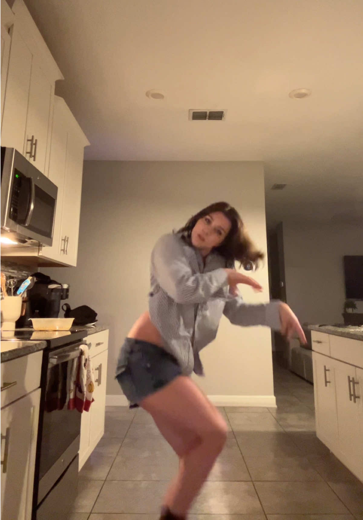 @ayyvahh_