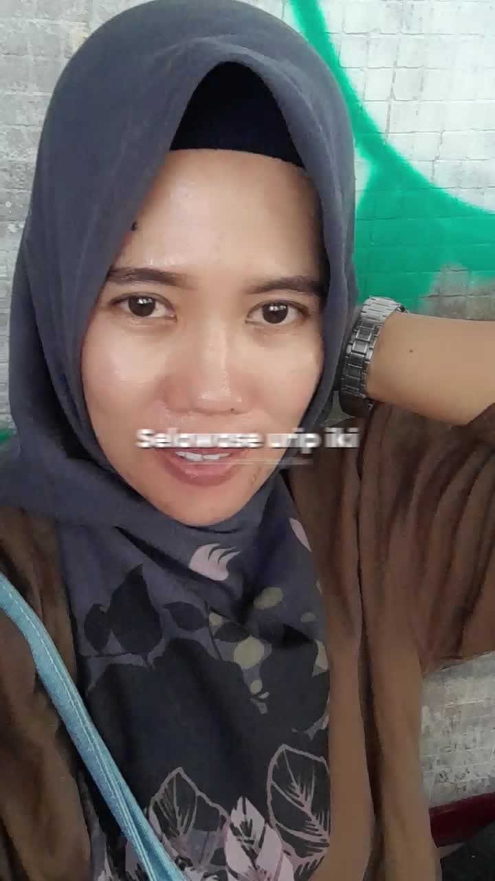 @iyux