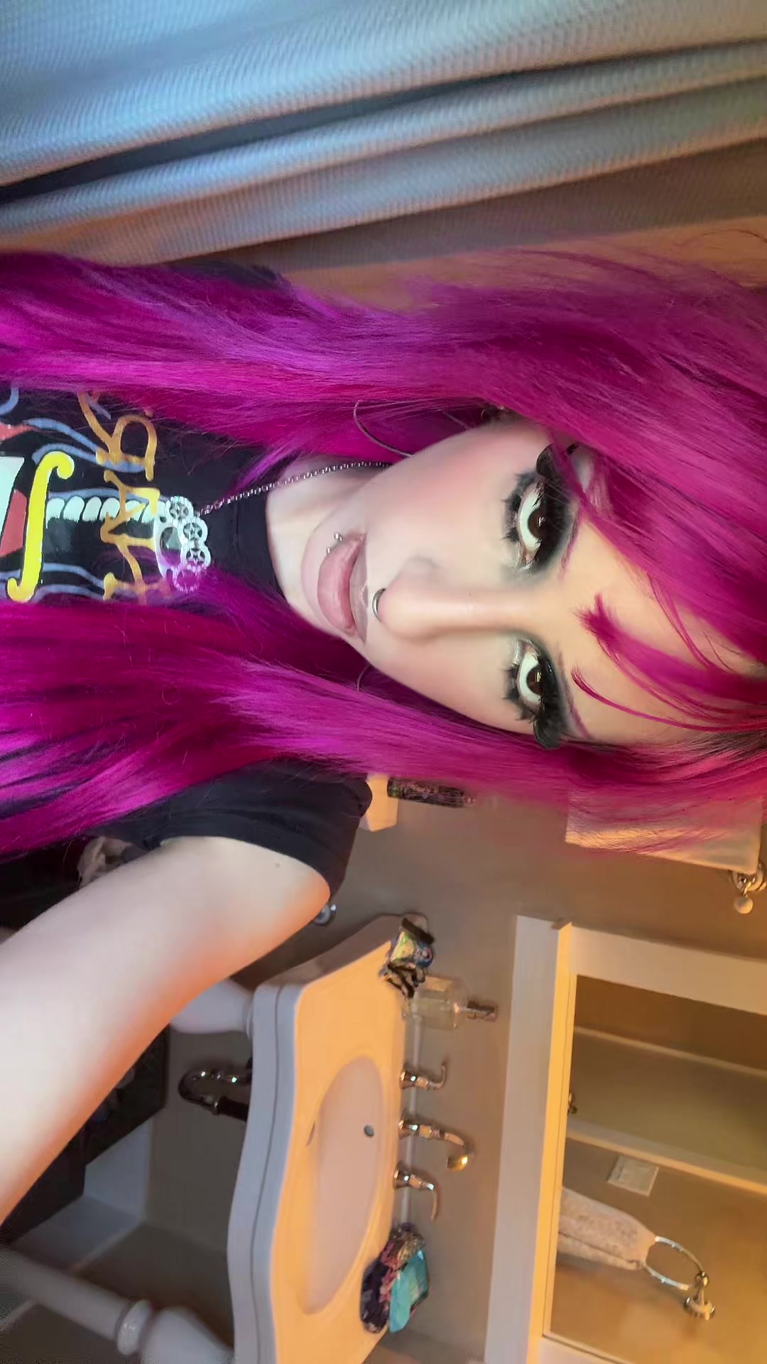 @Ash🪬