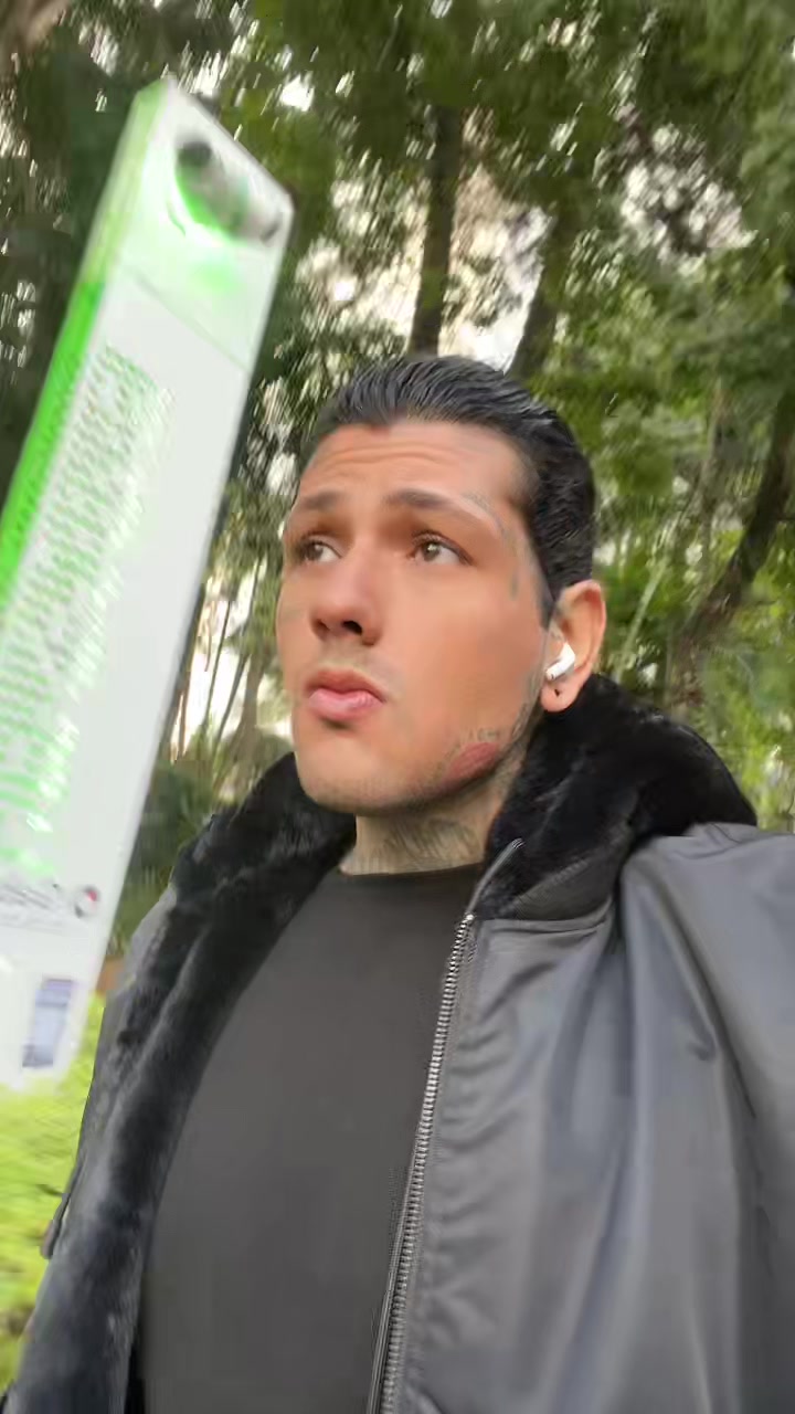 @𝙄&ensp;𝙕&ensp;𝙐&ensp;𝙈&ensp;𝙀&ensp;𝘿 8
