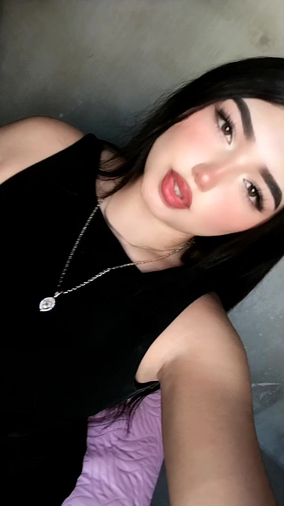 @Naomi Reyes🍒