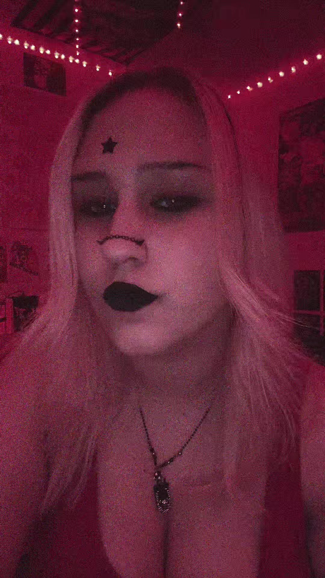 @cн&alpha;яℓєу🦇