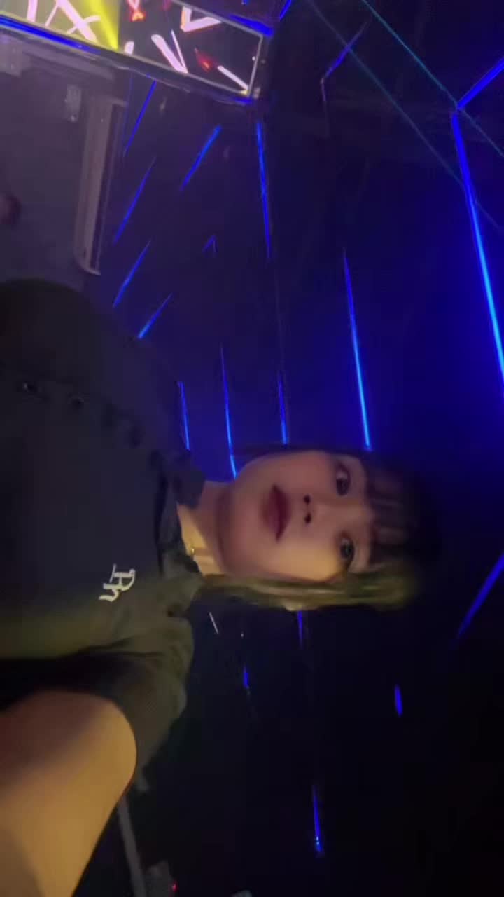@𝑪𝒉𝒖𝒆🦋