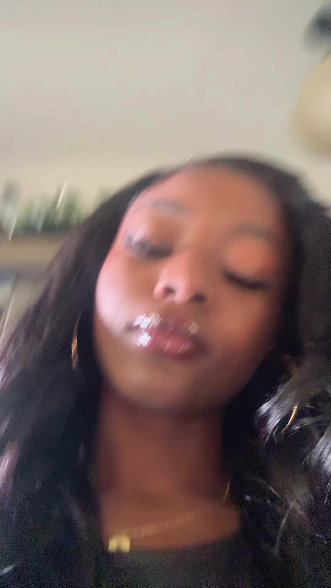 @omgilovelaiberry