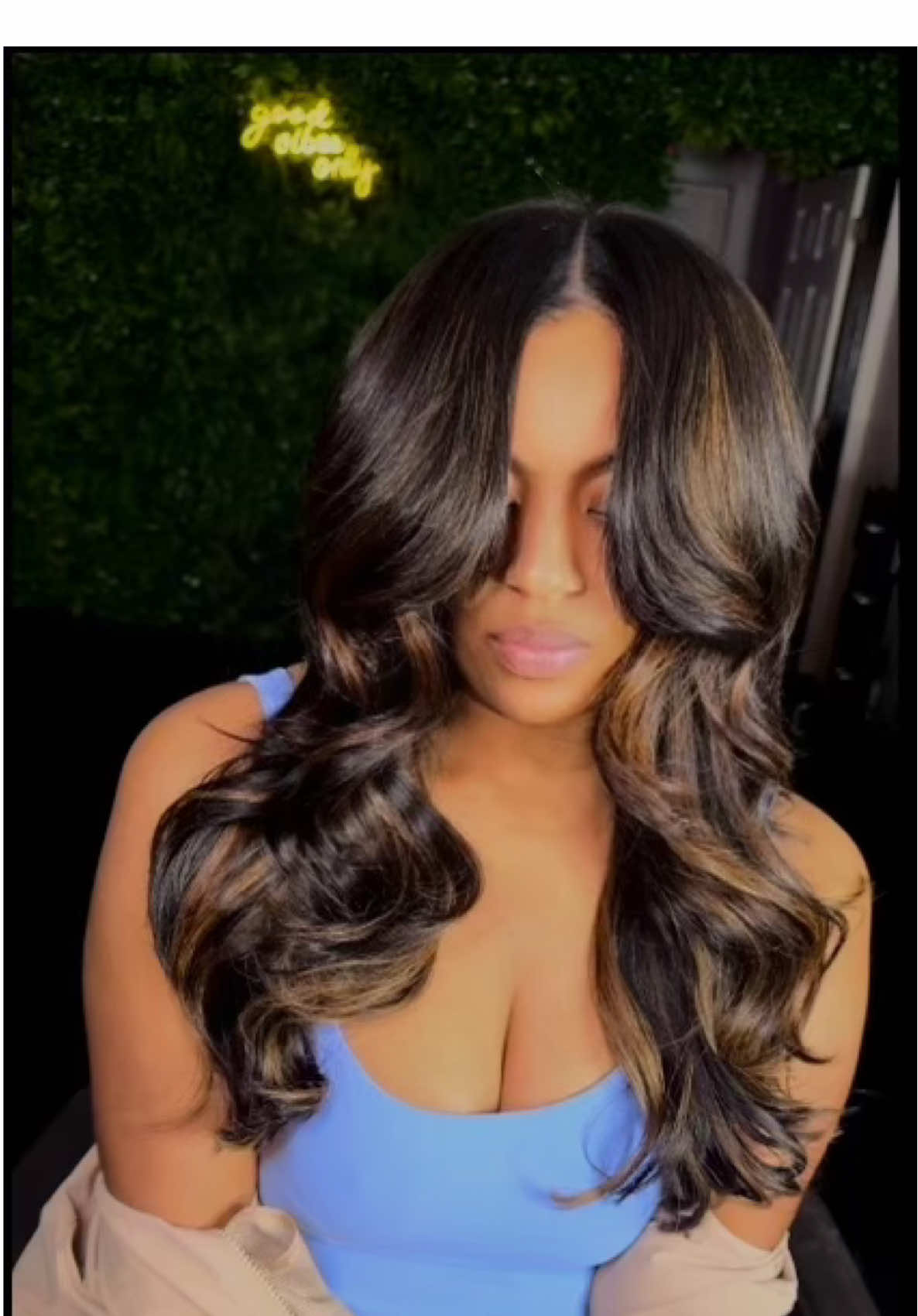 @EmeraldHairCo