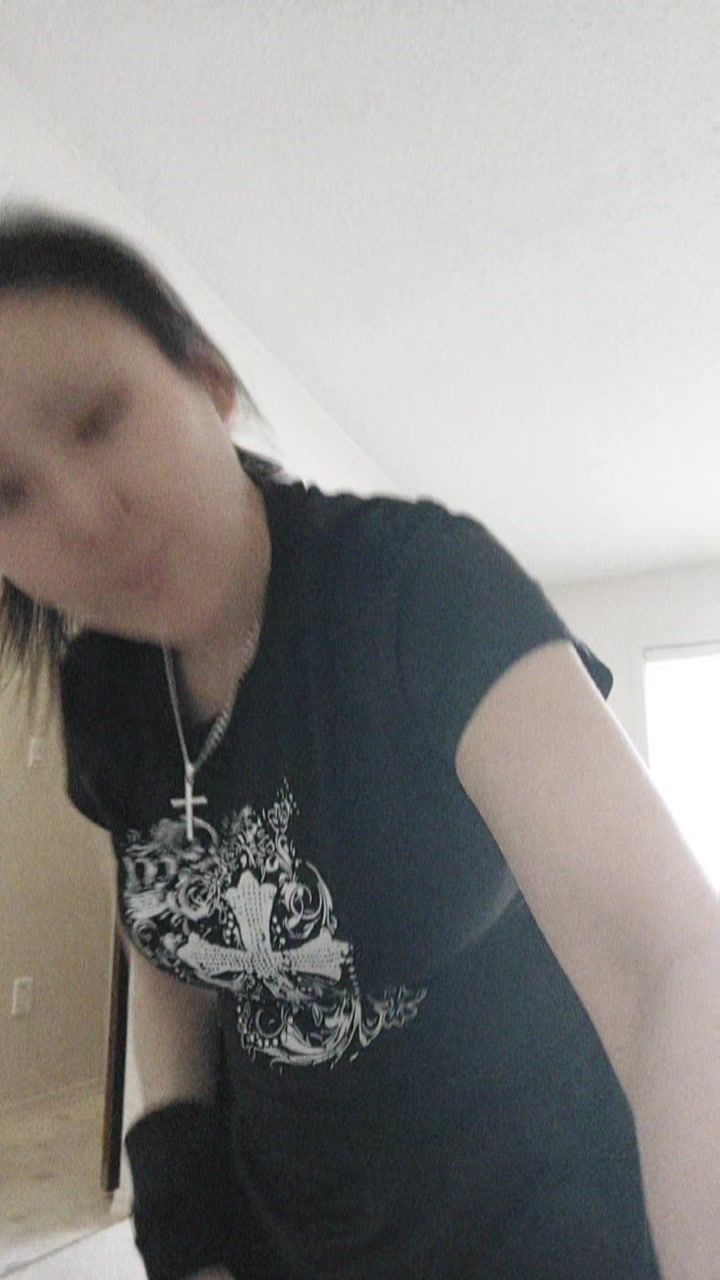 @Eyivaluq