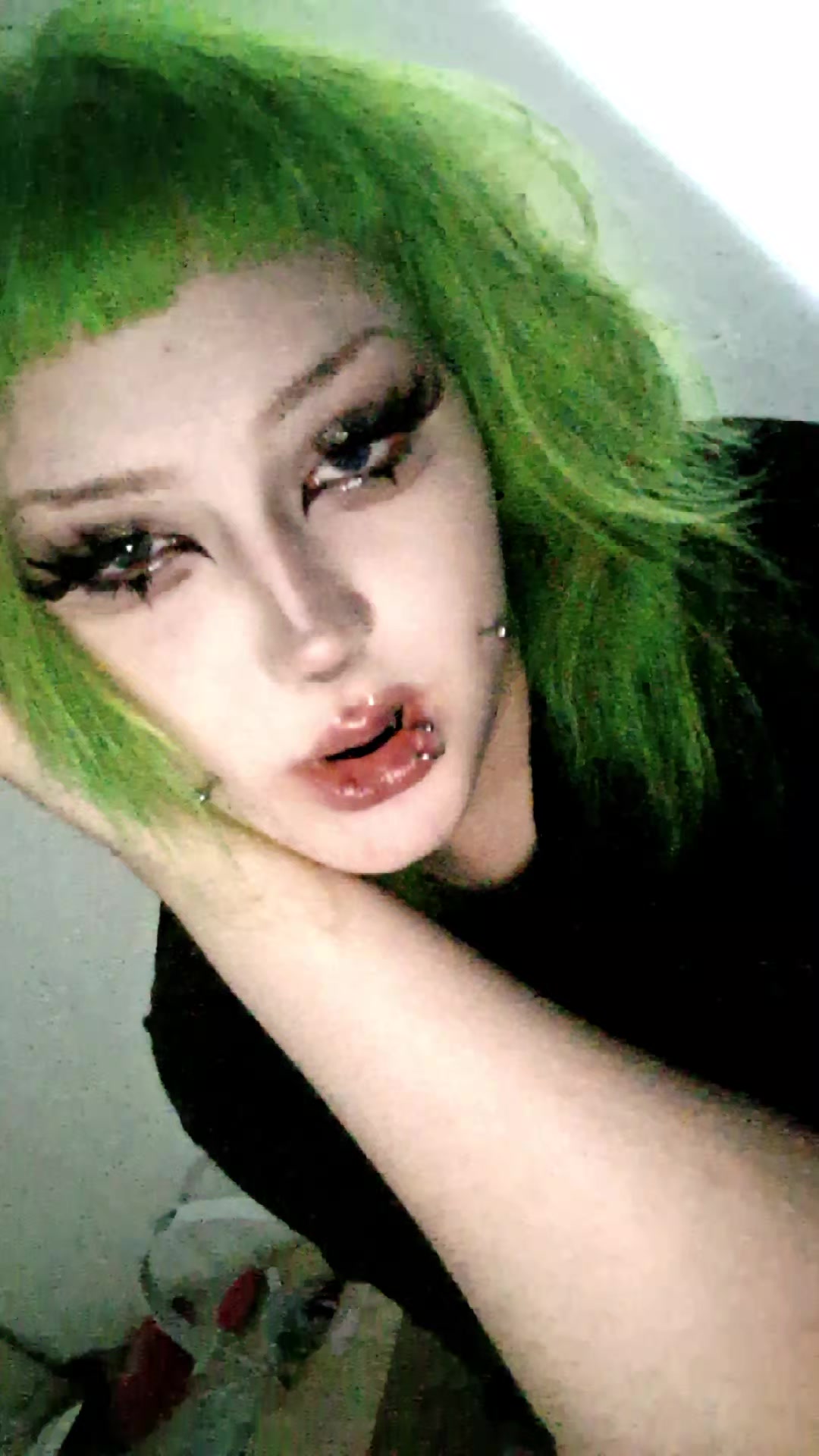 @系 д3sтruстi0n