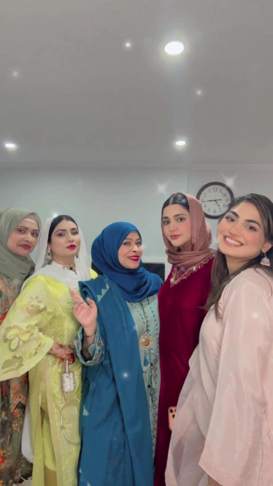 @RnB's world 🇺🇸🇵🇰