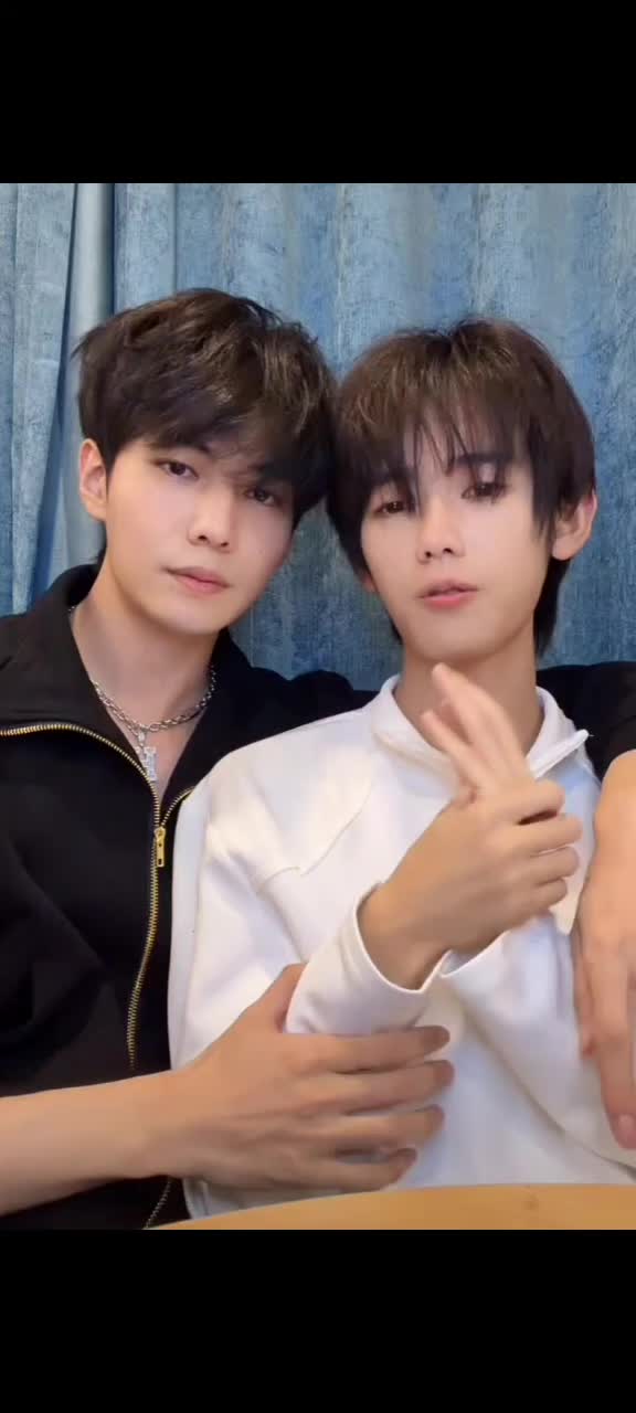 @โจ๐ฆ♥๏ธ