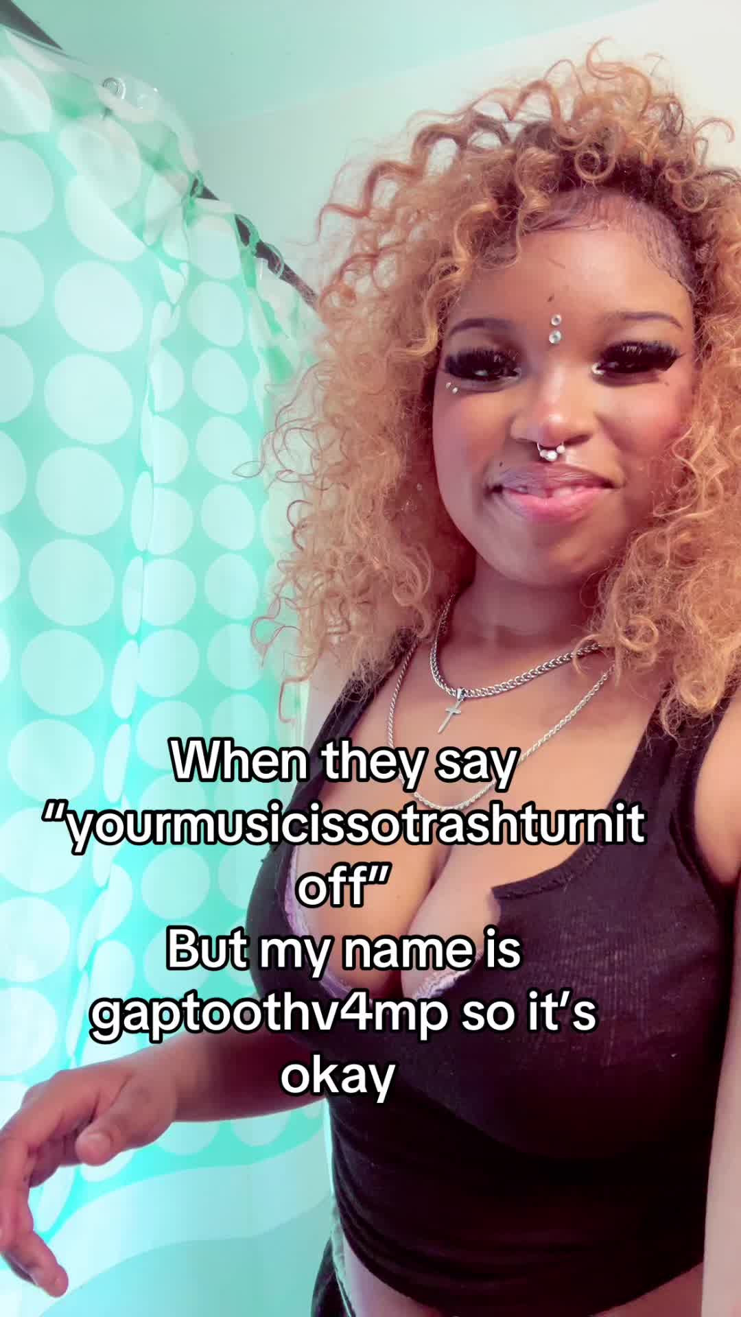 @gaptoothv4mp ♡