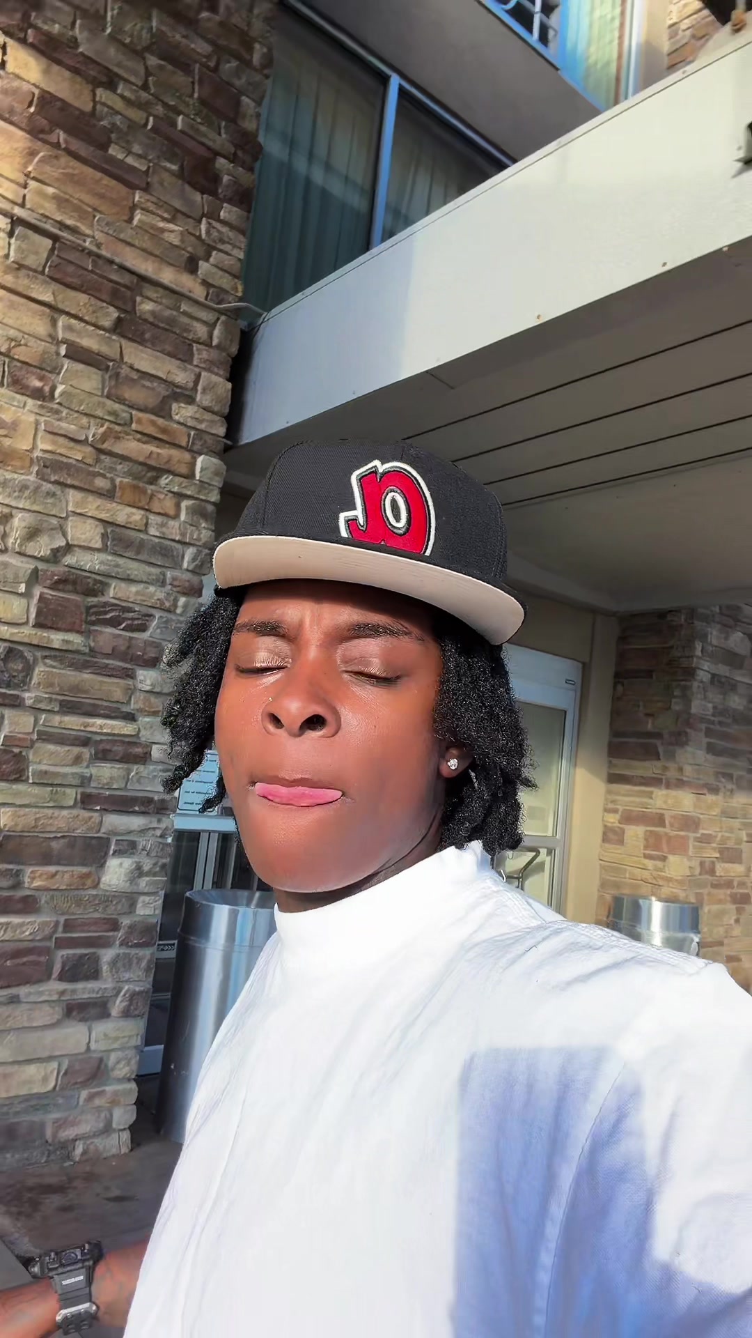 @DeFromTheSipp