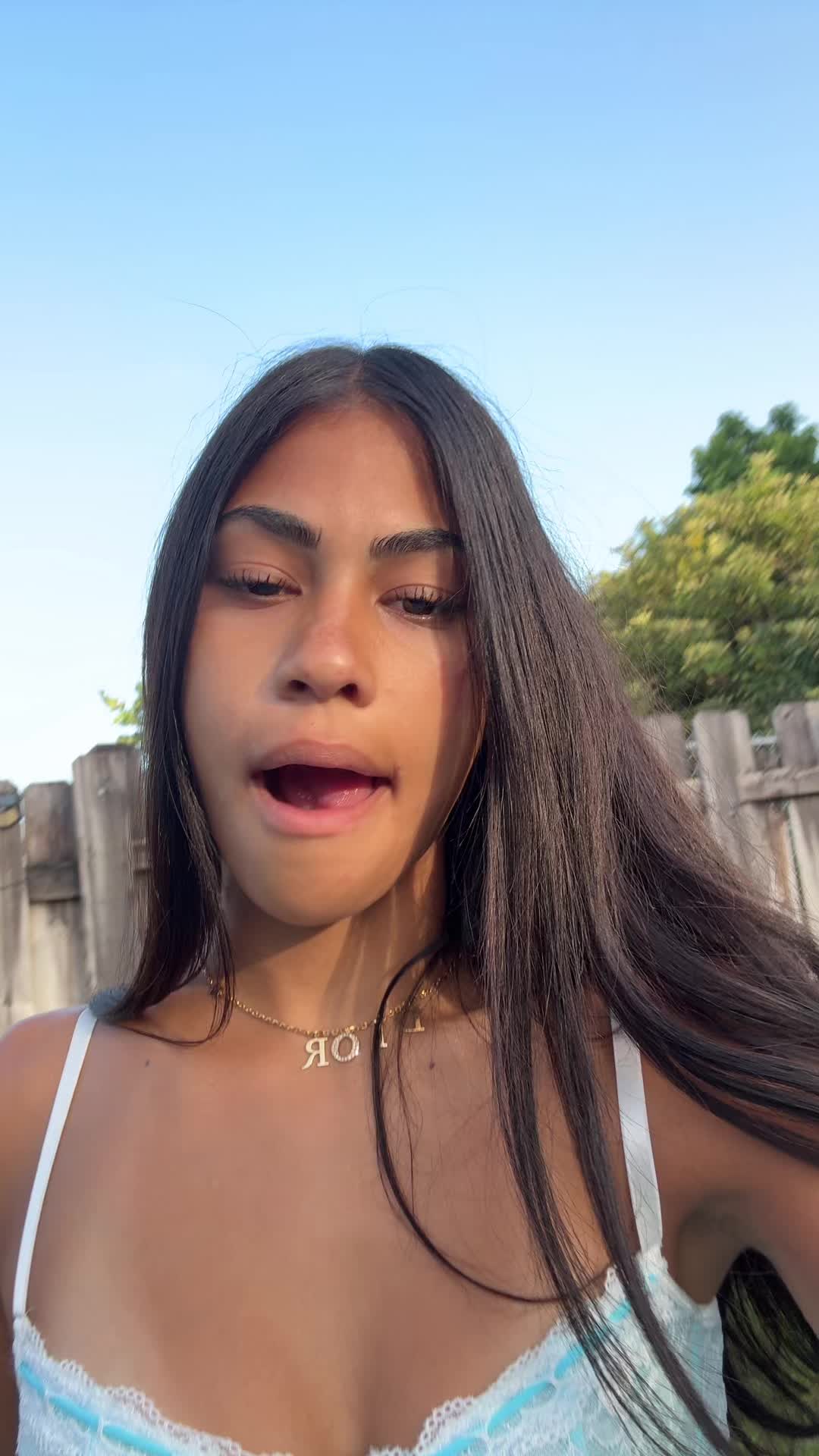 @🦄