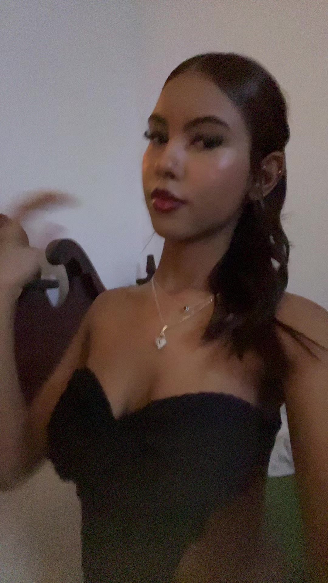 @𝓝𝓪𝓱𝓸𝓵𝔂🕷️