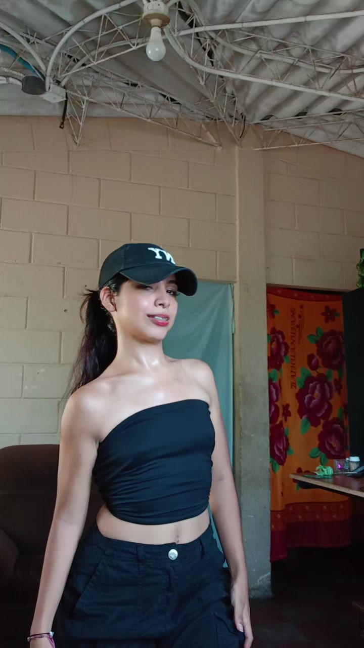 @iam_antonella