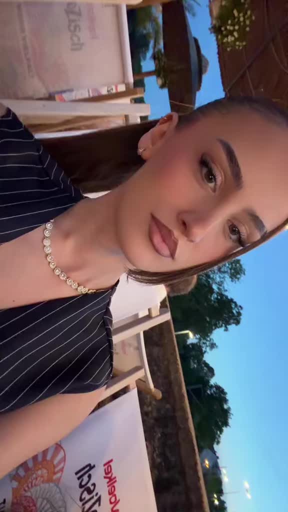 @Erzana