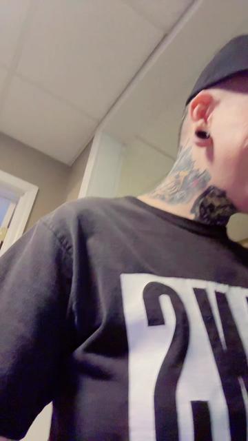 @tattedhorrorlovr87