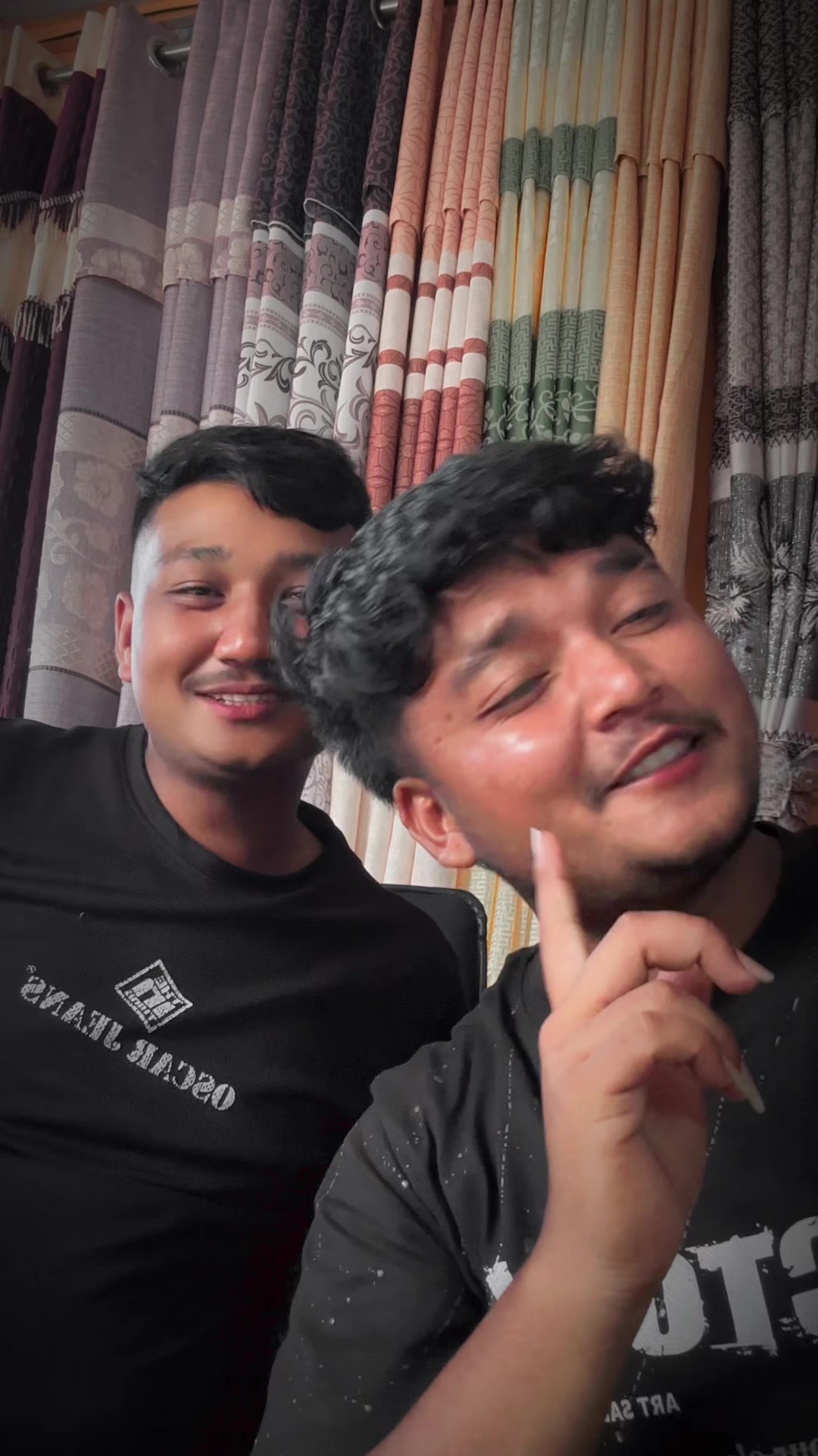 @Chinyeu Malai 🙄