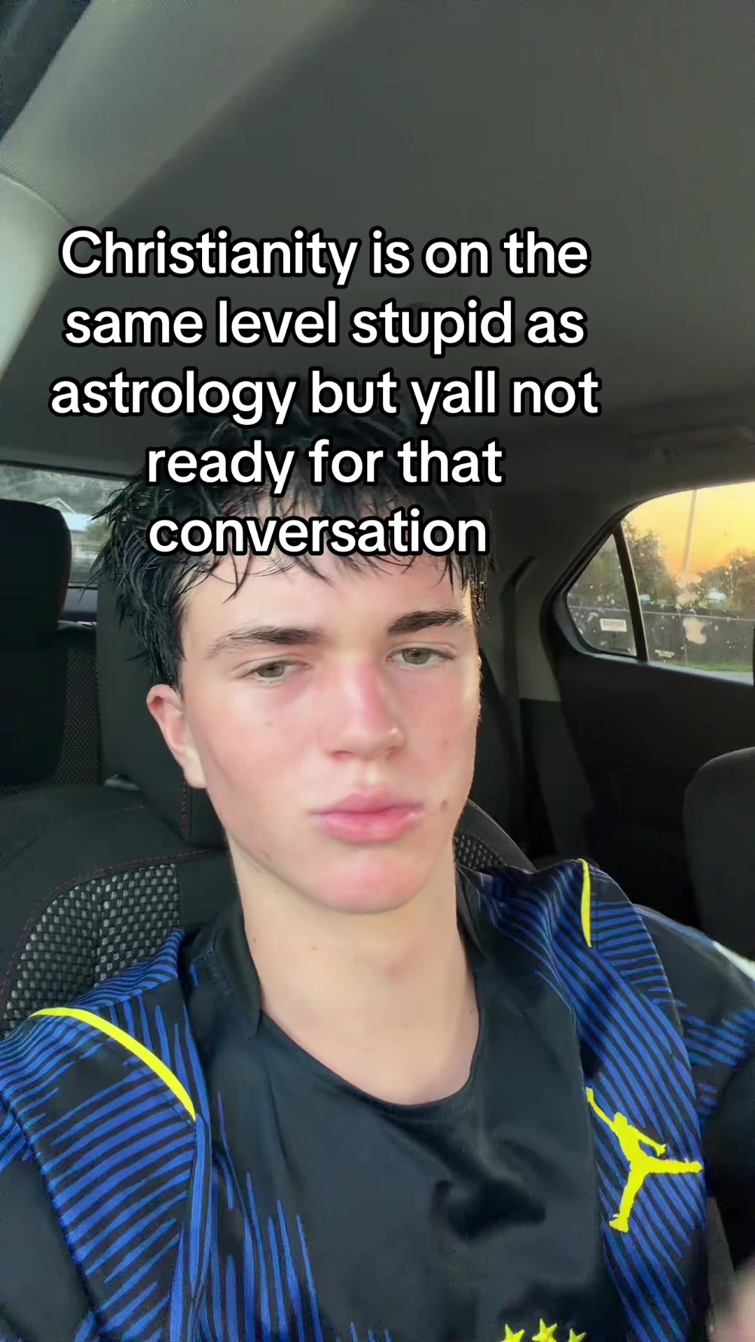 @⃟