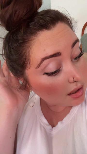 @Ariella Christine