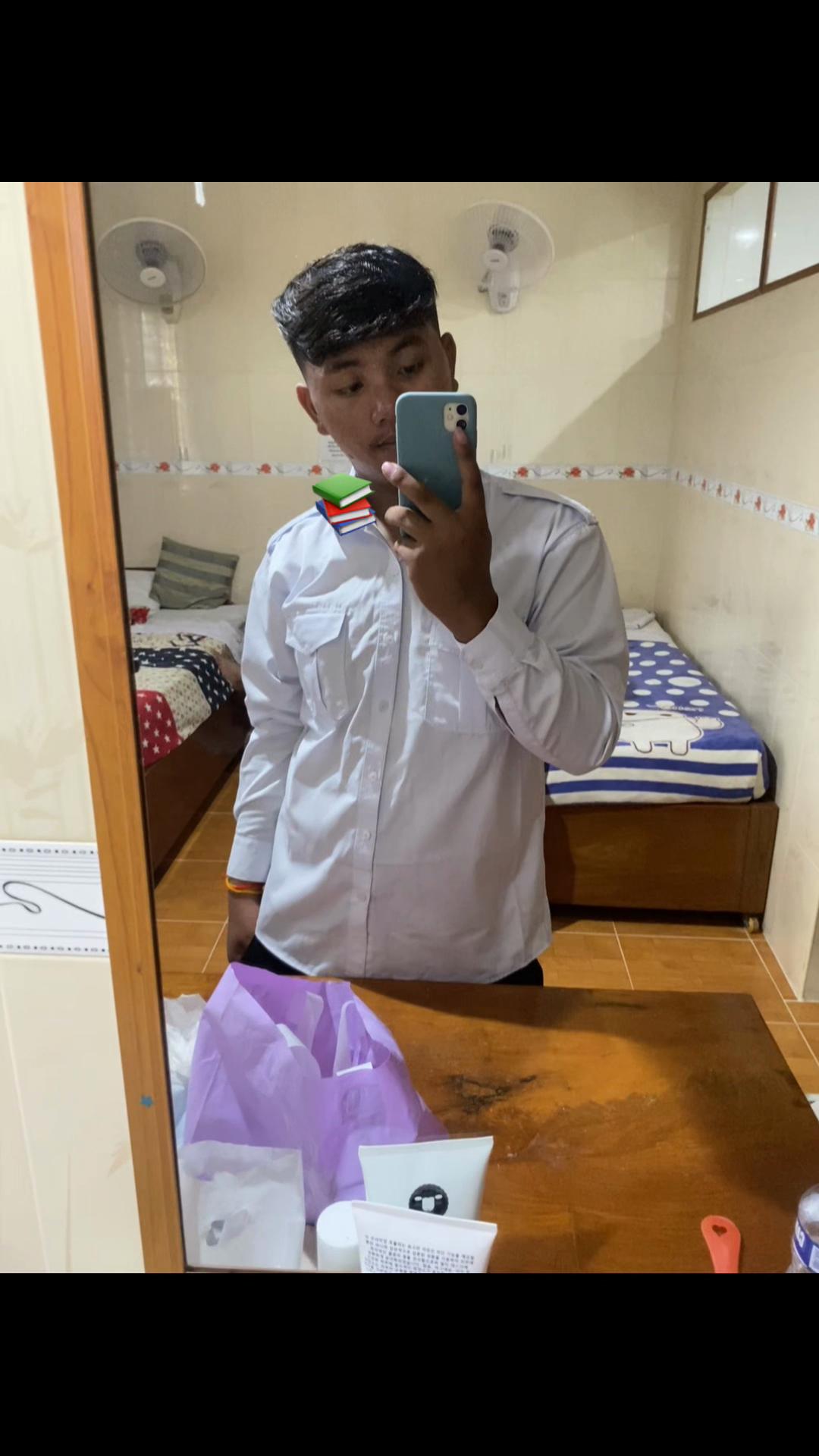 @សុឡាត់ ក្បាល់ខូច🙄