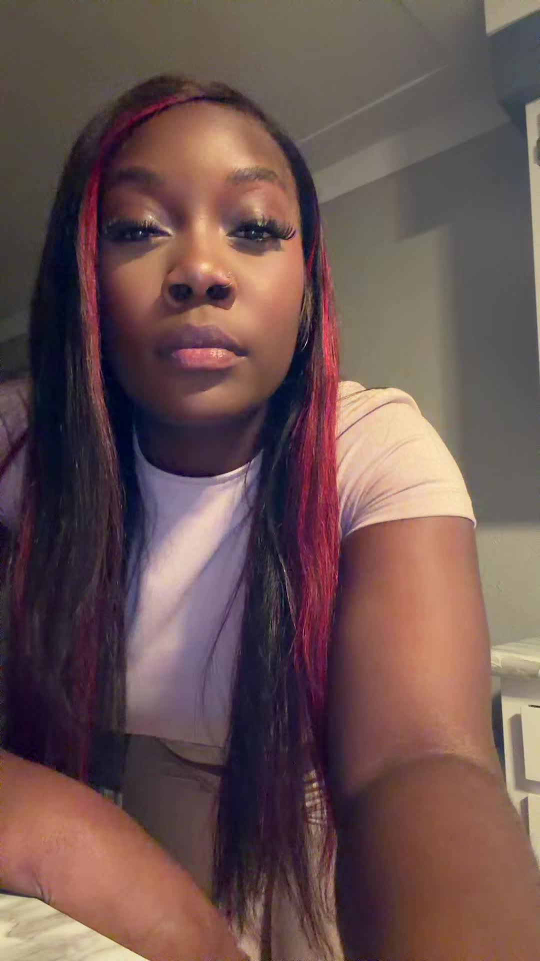 @TheyluvvEmeline