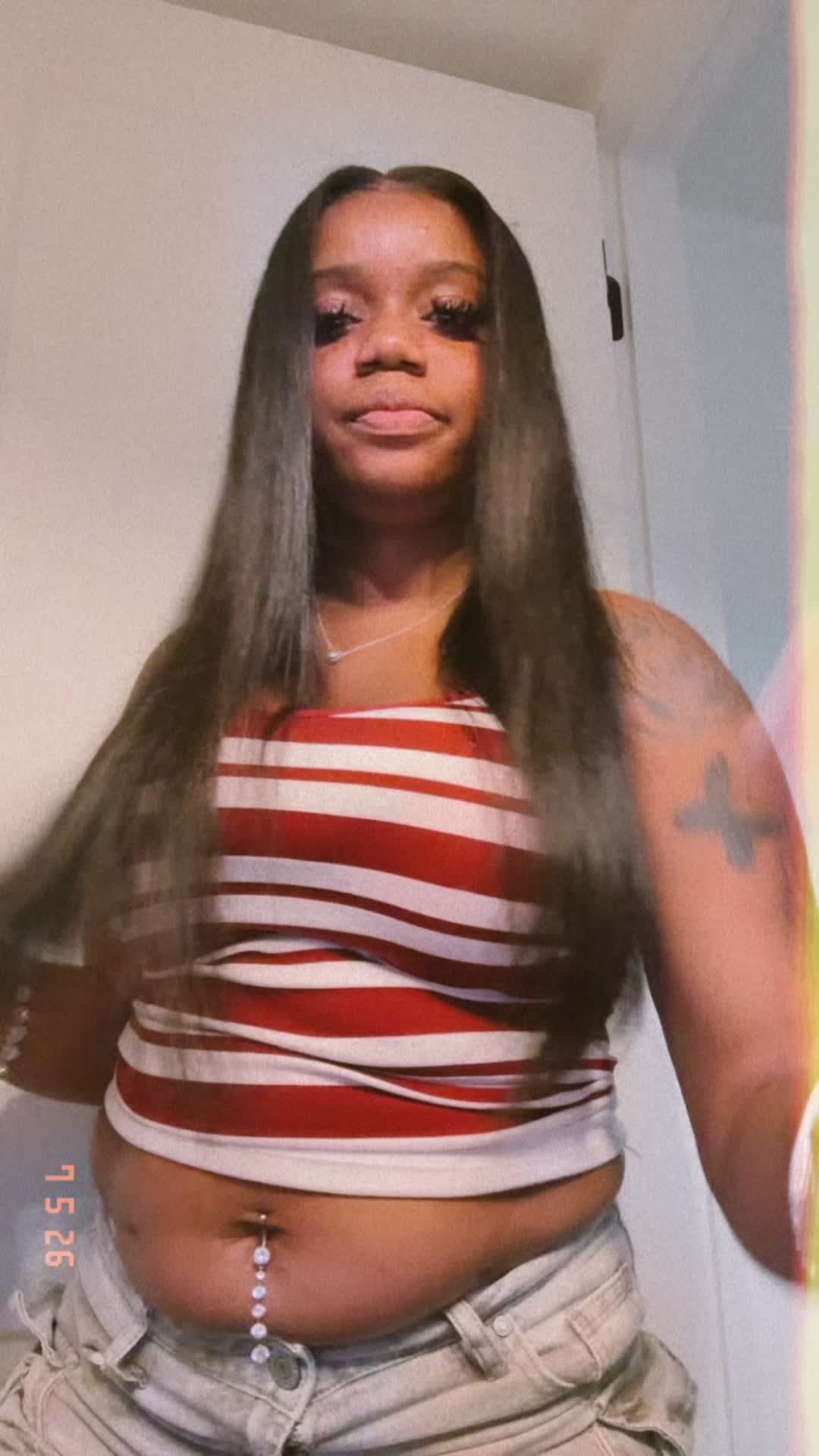 @TheRealAlexisKierra
