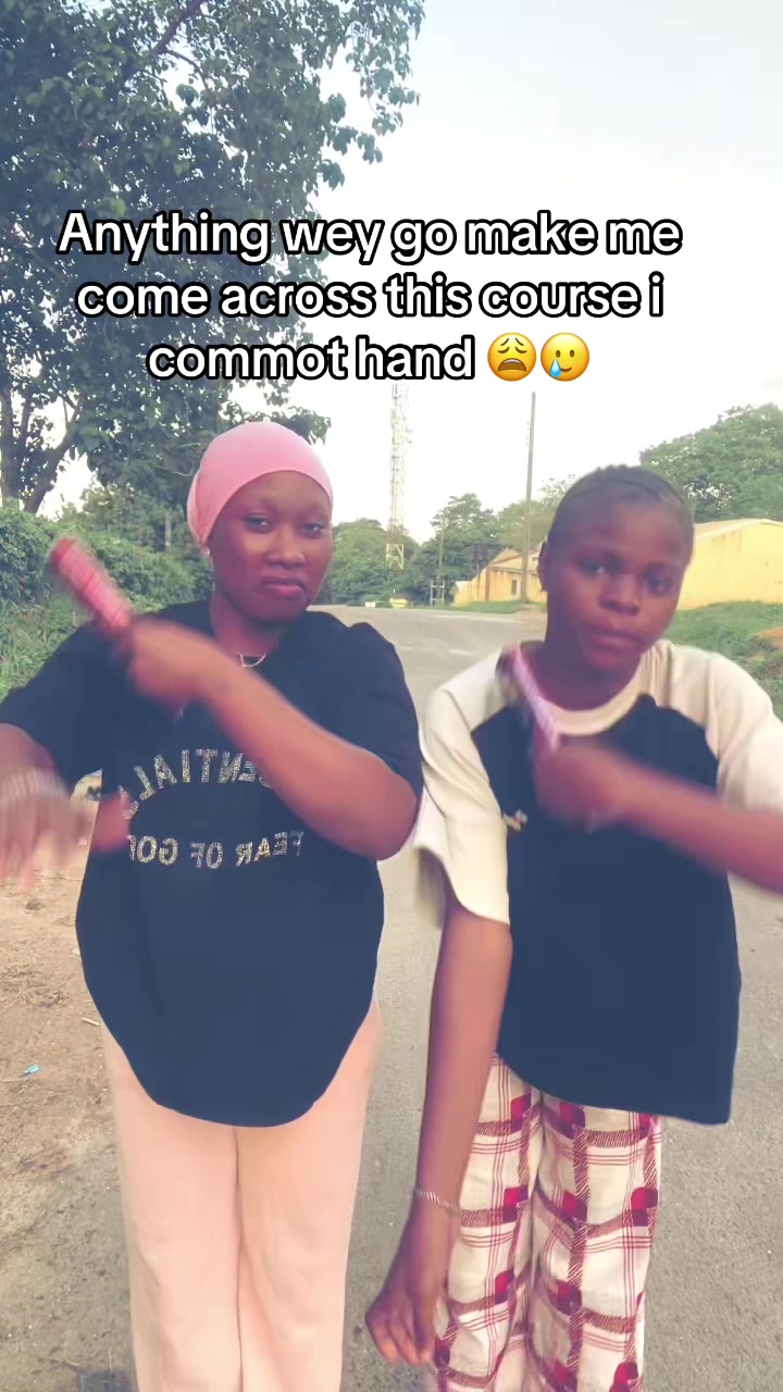 @Amoke 💚🫥💫🦴🔥