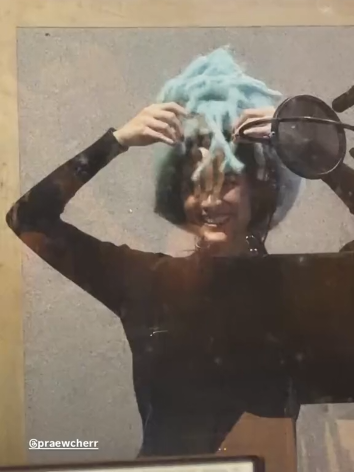 @R_Hatty💚🩵💜🖤