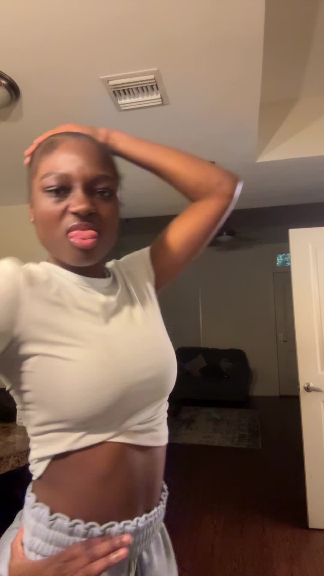 @bkbkayybk