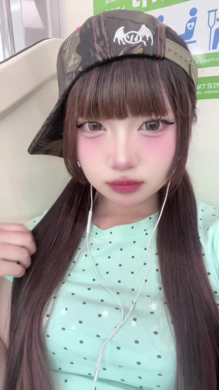 @みおん