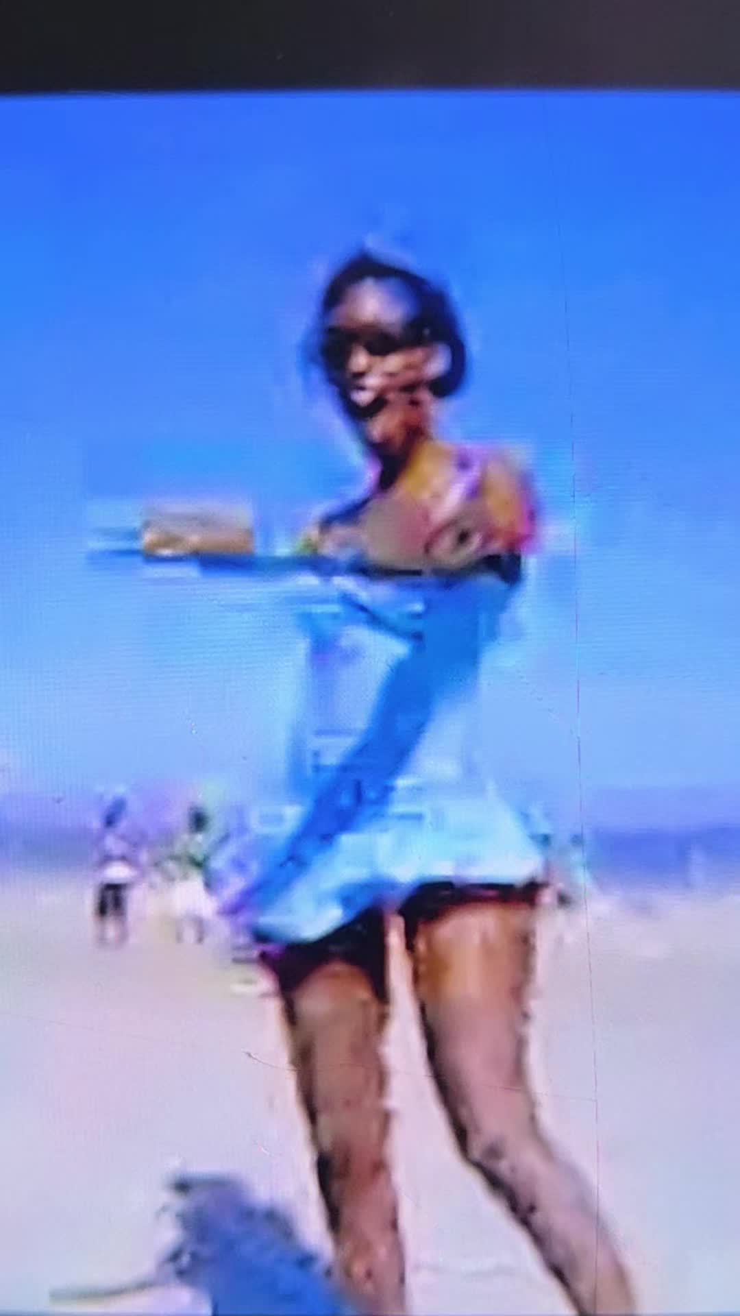 @Vanniecon