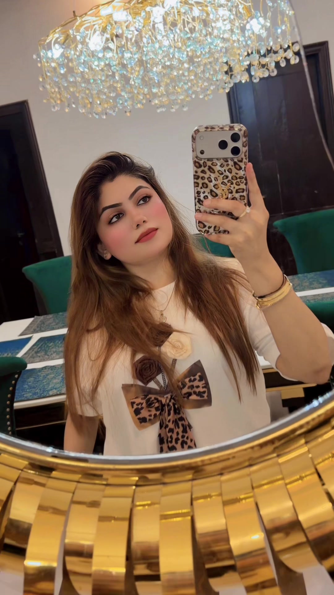 @Fari Baloch