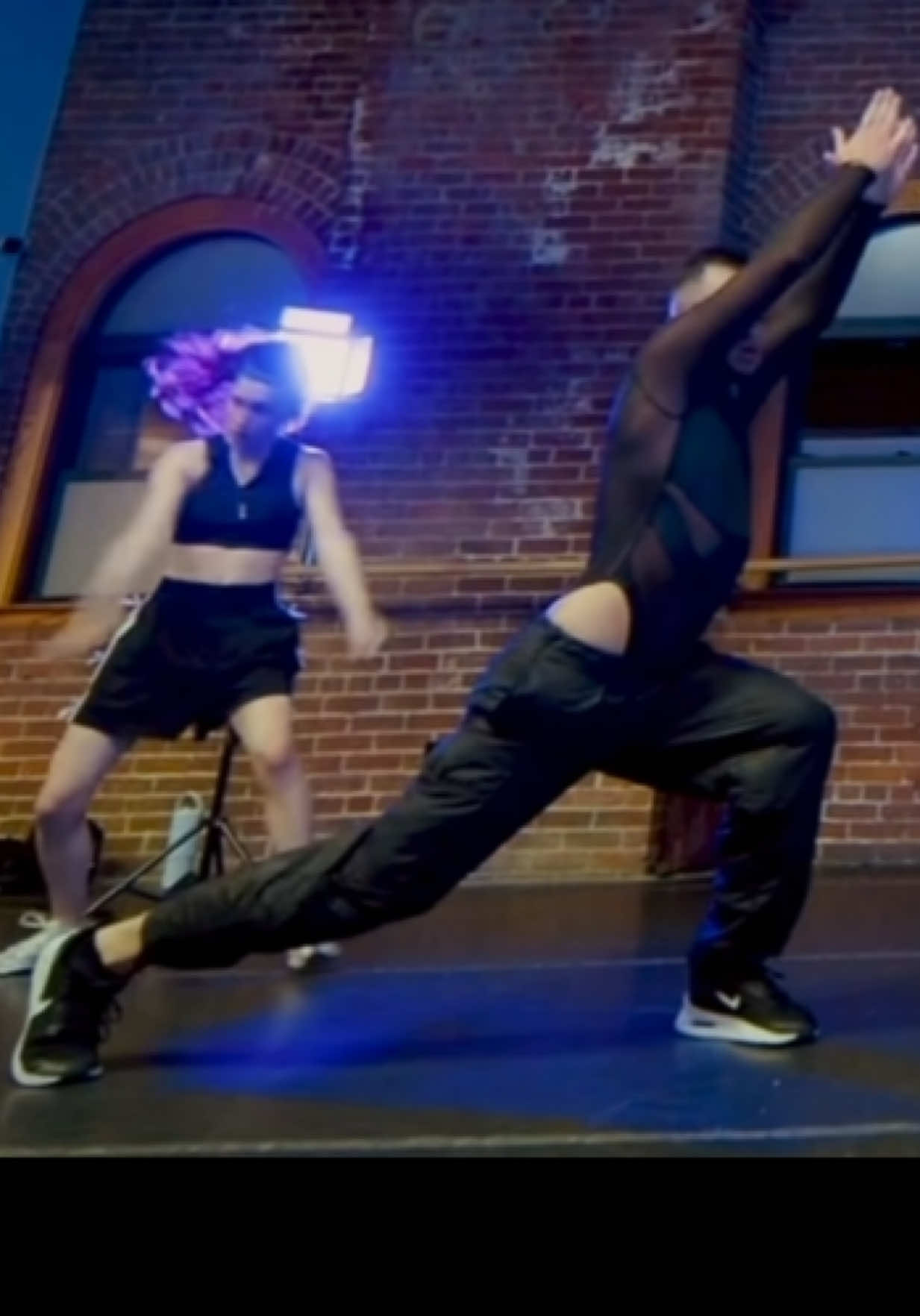@alexmolledance