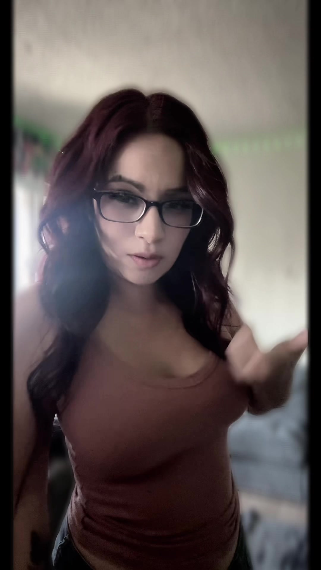 @KittynIza