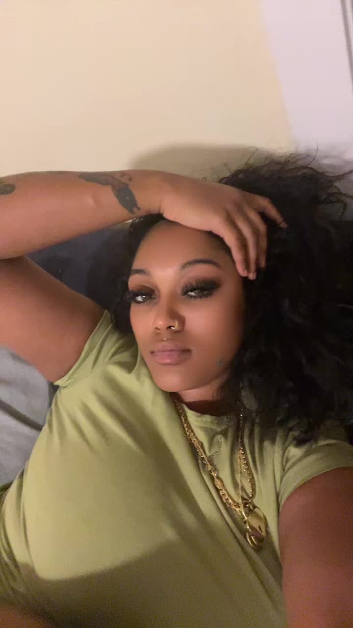 @Sheprettymoody
