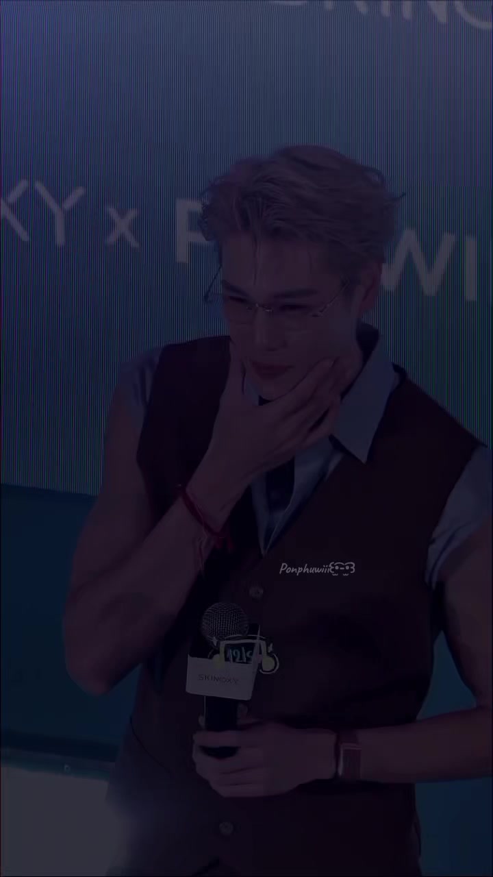 @𑣲⋆Ponphuwiii꒰•̫͡-•̫͡꒱